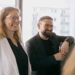 Dr. Julia Bubeck, Head of Operations, with Milan Weiß, Sales Manager at Metecon